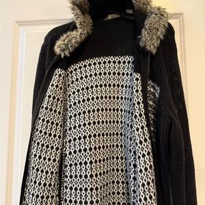 Natural Reflections Black Textured Sweater